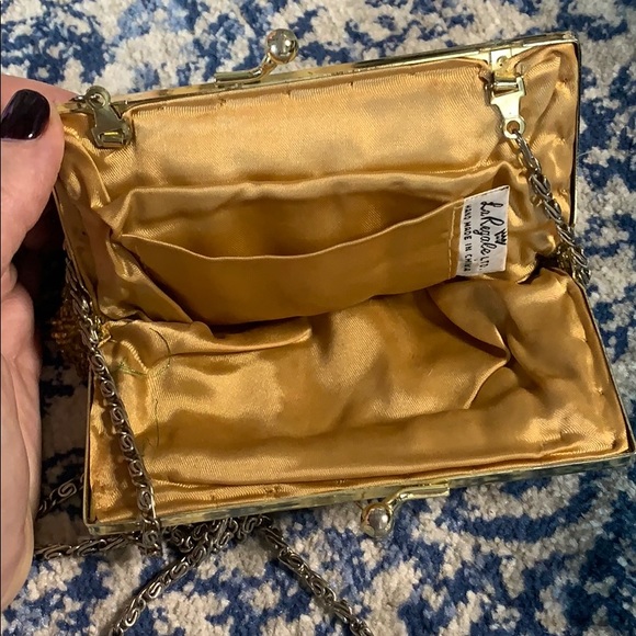 🐚 Vintage Iconic Shell Clutch by La Regale - Picture 2 of 4